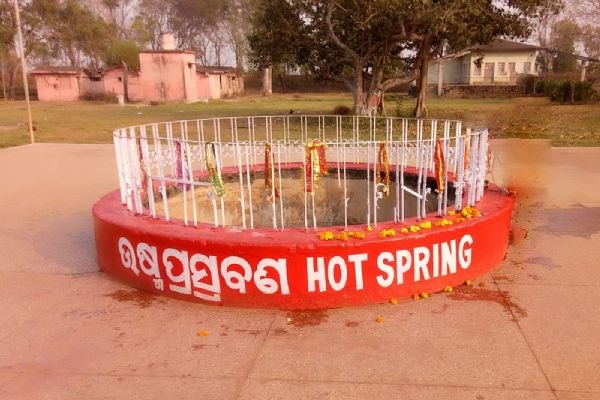 Atri Hot Spring, Khordha – Nature’s Warm Embrace Near Bhubaneswar